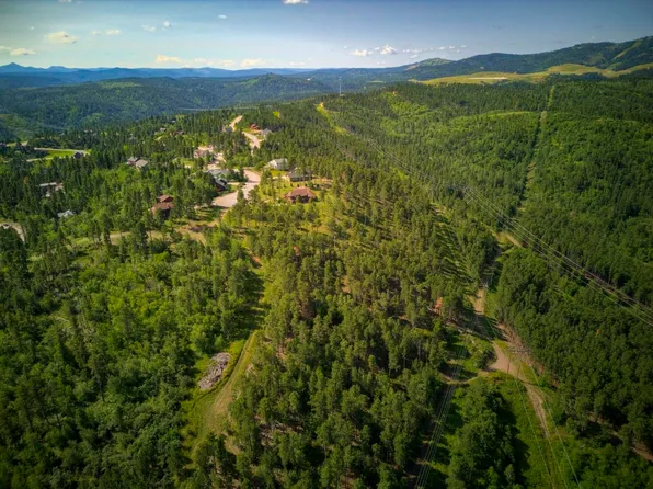 409 Mountain View Dr, Lead, SD 57754