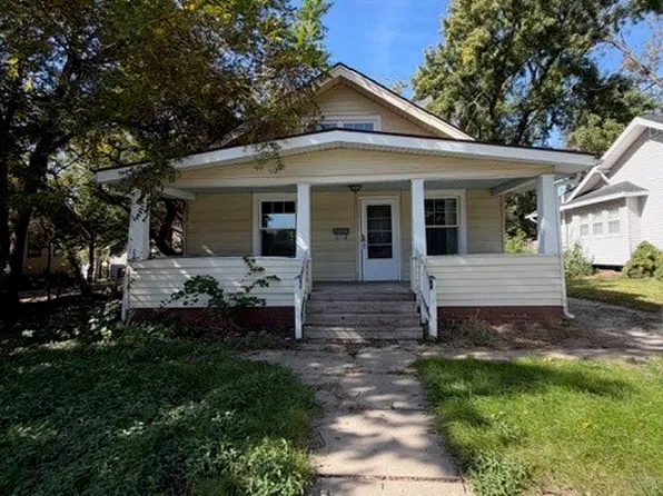 726 8th St, West Des Moines, IA 50265