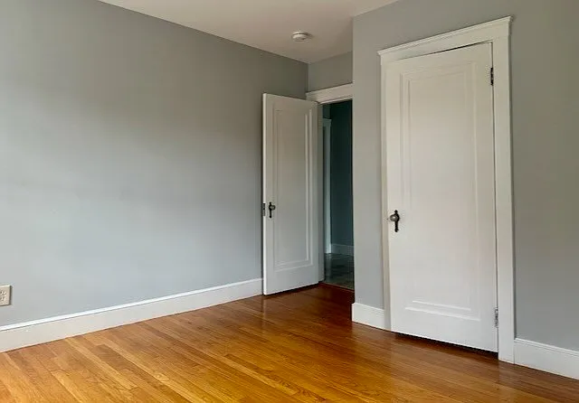 32 Holten St #2R — Photo 8