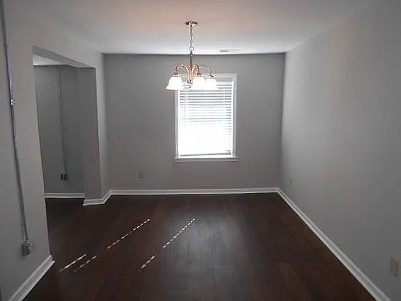 Spacious Dining Room