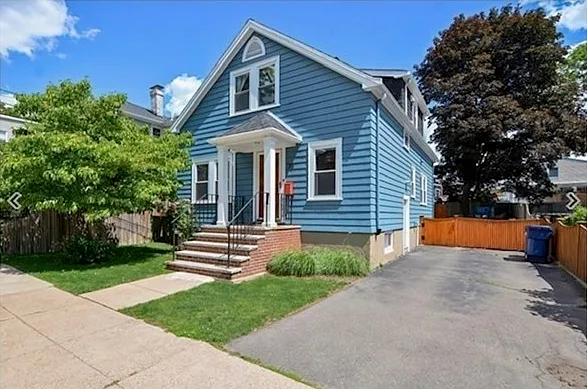 36 Alleyne St #1 — Photo 1