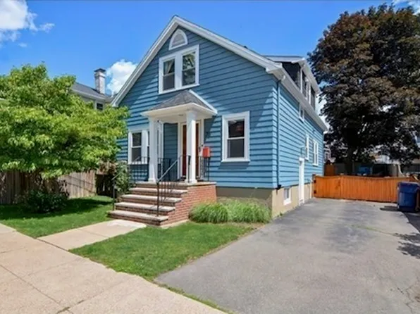 36 Alleyne St #1, West Roxbury, MA 02132