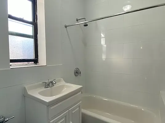 Rented by REAL New York | media 9