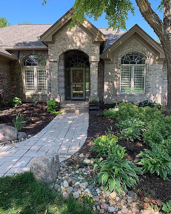 1st image of 20002 Crest View Dr