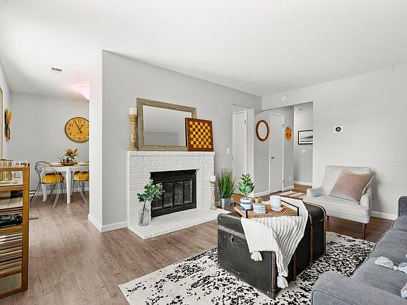 3rd image of 205 Park Place Dr