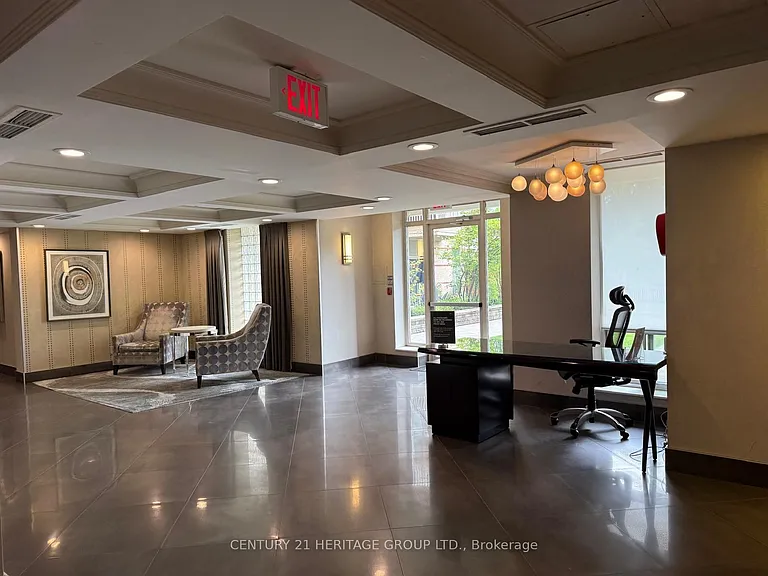 451 Rosewell Ave #202 — Photo 2