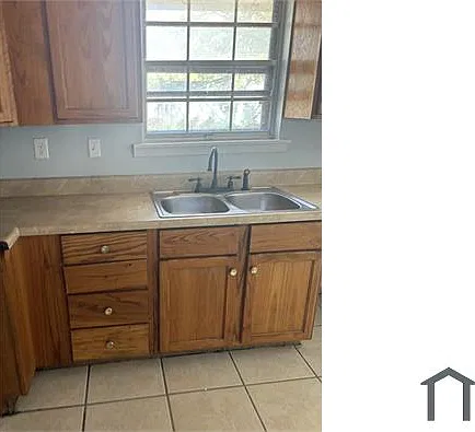 3 bed, 1800 sqft, $1,500 — Photo 2