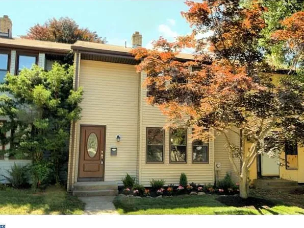 639 Twin Rivers Dr N, East Windsor, NJ 08520