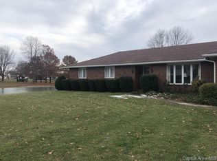 304 Willow Dr, Winchester, IL 62694