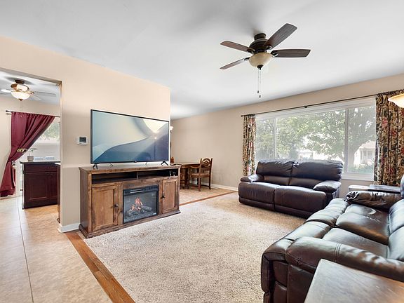 2nd image of 340 Kristina Dr