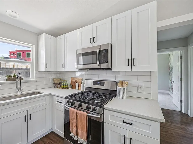 3703 Tower View Ct — Photo 14