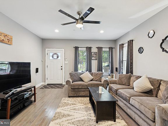 3rd image of 349 Leverington Ave