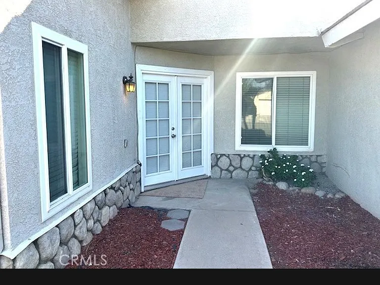 668 Kesha Ct — Photo 18