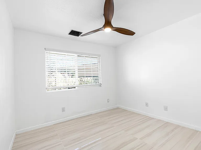 4401 W McRae Way — Photo 11