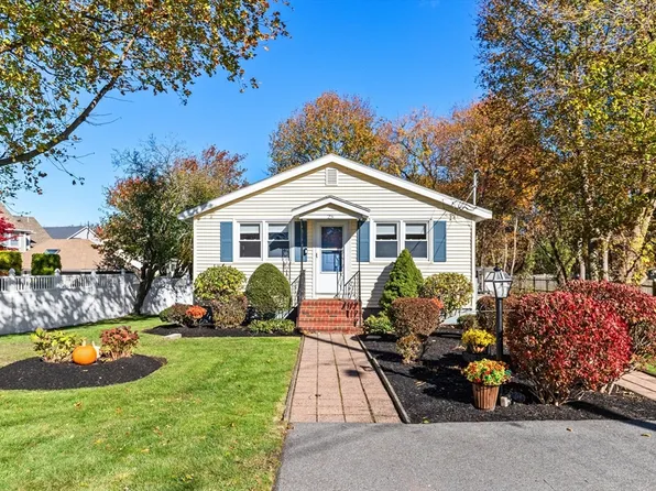 25 Outlook Ave, Salem, MA 01970