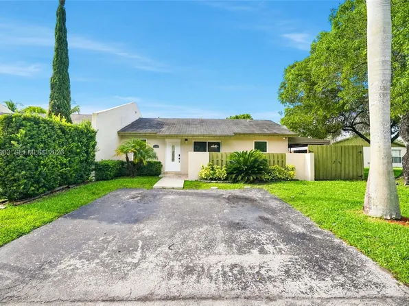 12446 SW 115th Ter, Miami, FL 33186