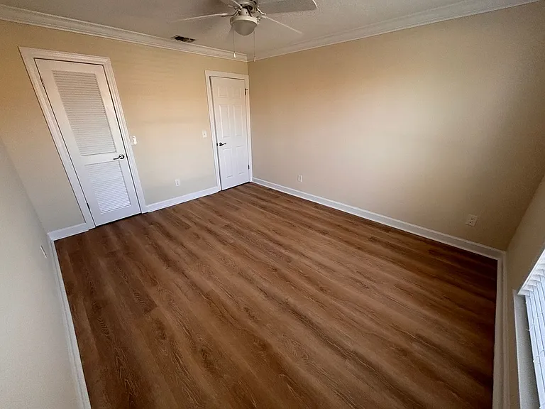 7823 Fawn Brook Cir E — Photo 16