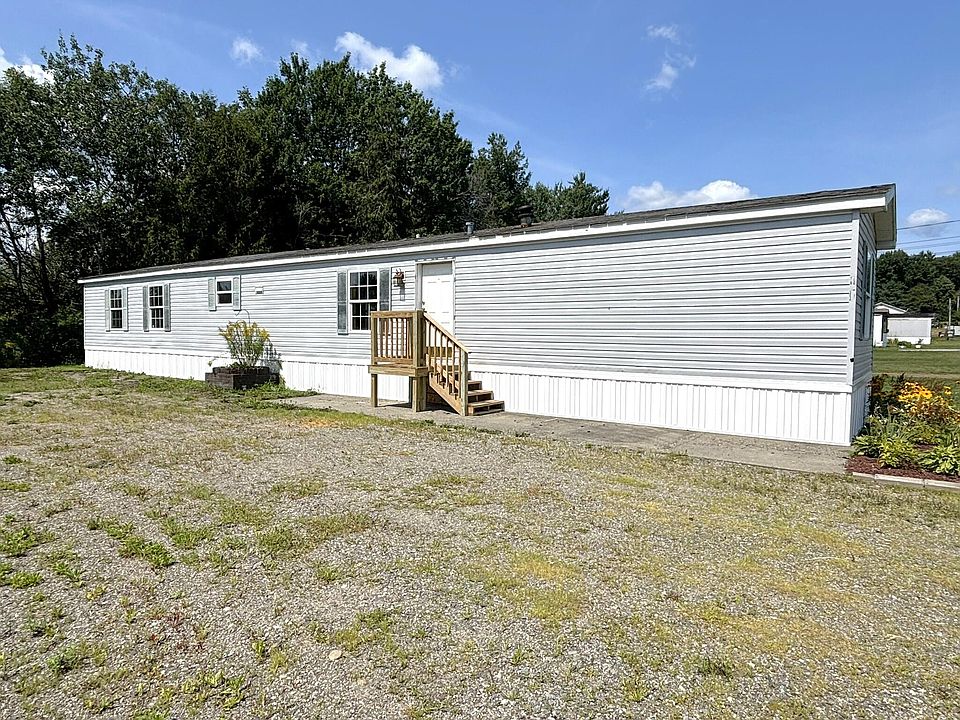 1st image of 10 Elwood Drive