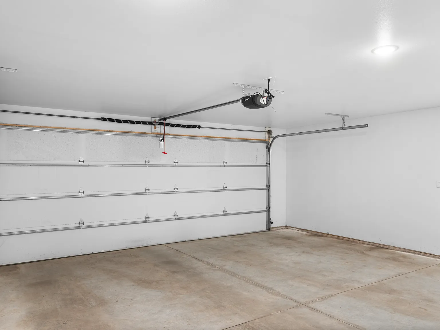 3 bed, 1240 sqft, $1,575 — Photo 2