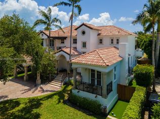 350 Redwood Ln, Key Biscayne, FL 33149