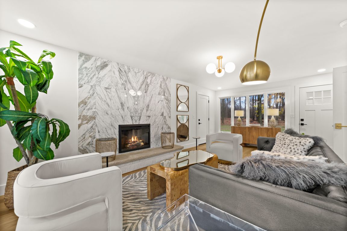 next background image