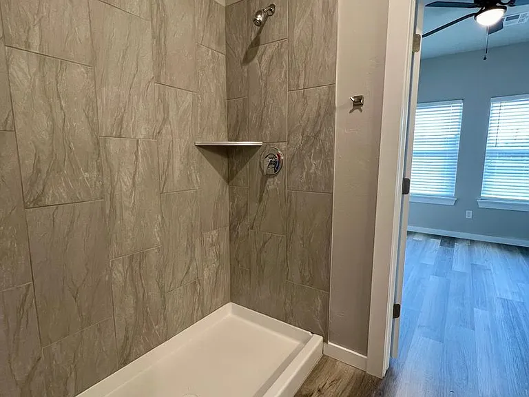 1128 W Iowa Ave — Photo 10