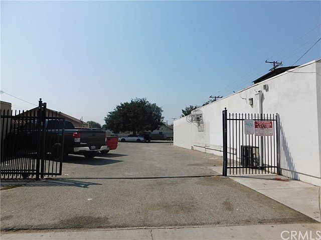 1st image of 1002 E Mission Blvd