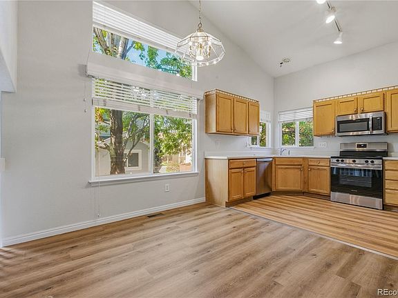 4th image of 1147 S Boston Ct