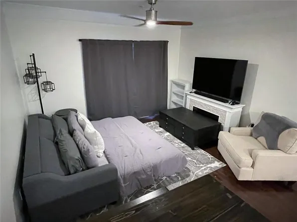 2700 Pine Tree Rd NE Unit 1306, Atlanta, GA 30324