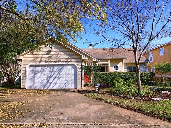 2nd image of 1116 York Castle Dr