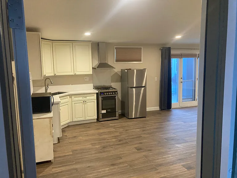 Osburn Pl — Photo 1
