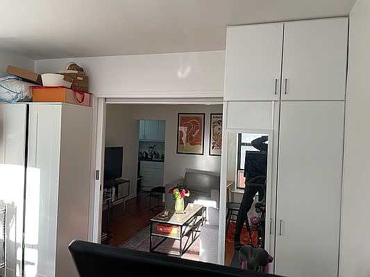 5th image of 56 Mulberry St APT 3