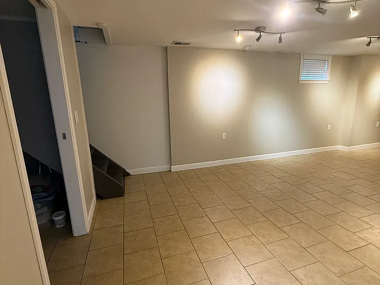 923 S 21st Ave — Photo 36