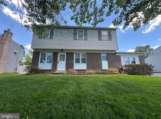 1010 Lake Ln, Pennsburg, PA 18073