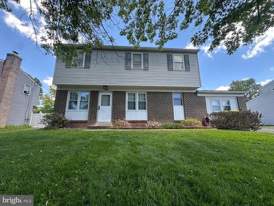 1010 Lake Ln, Pennsburg, PA, 18073