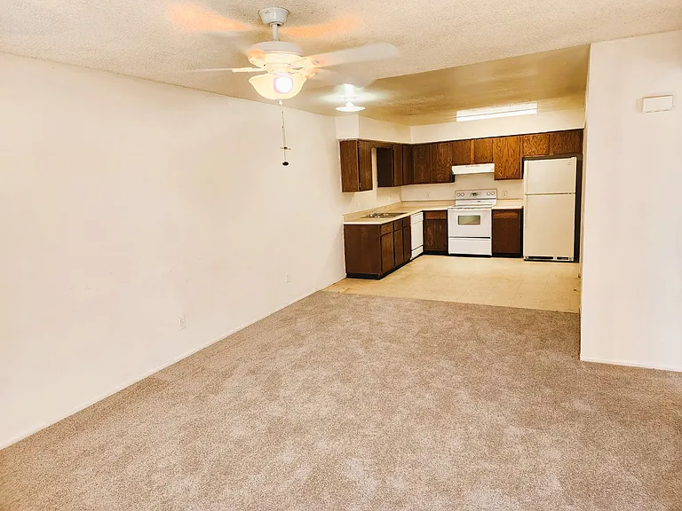 590 W 18th Ave #3 — Photo 3