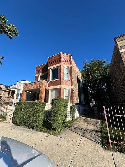 1st image of 4508 W Maypole Ave