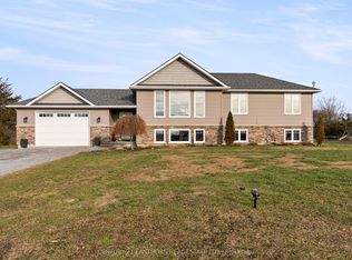 20846 Loyalist Pkwy, Prince Edward County, ON K0K 1L0