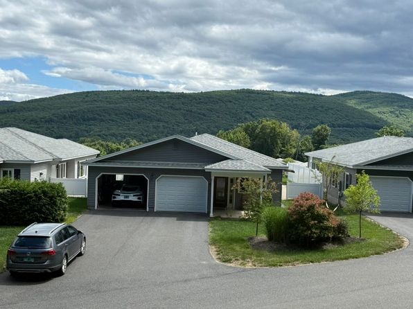98 Magnolia Dr