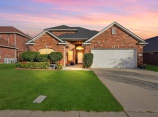 8320 Bandelier Trl, Fort Worth, TX 76137