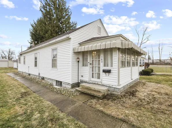 162 S 32nd St, Newark, OH 43055
