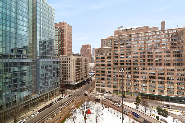 Rented by Compass | media 19