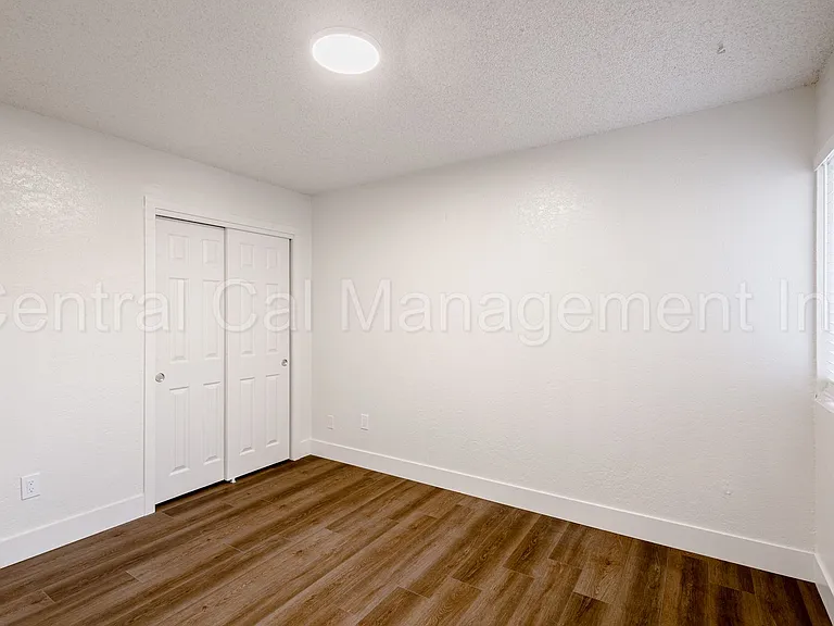 4648 Columbus St #A-J — Photo 11