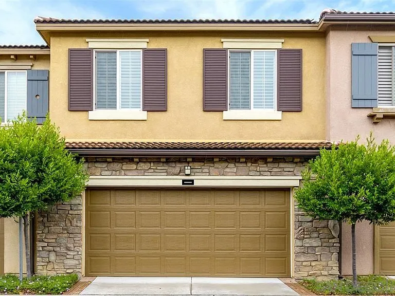2-car Garage