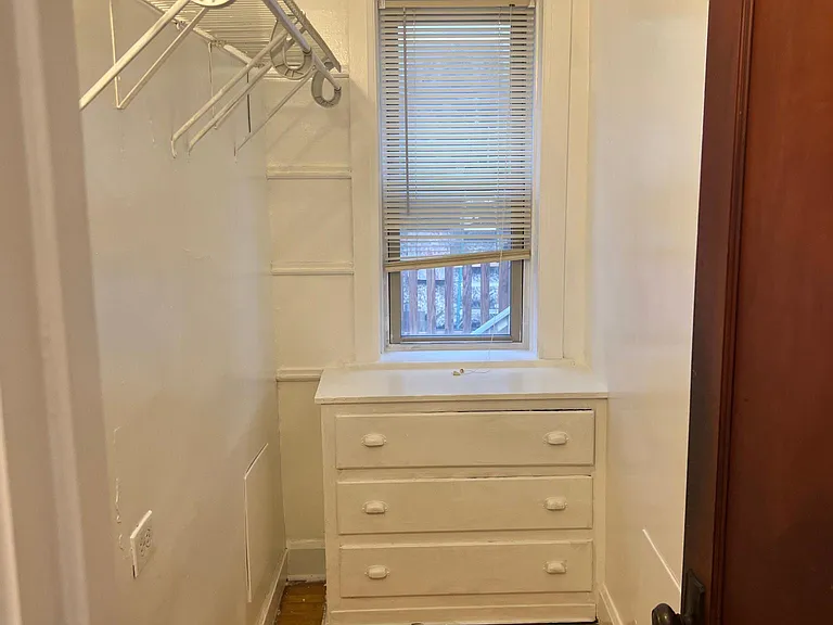 5154 W Berteau Ave #1 — Photo 16