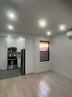 4th image of 43-18 41st St #3B
