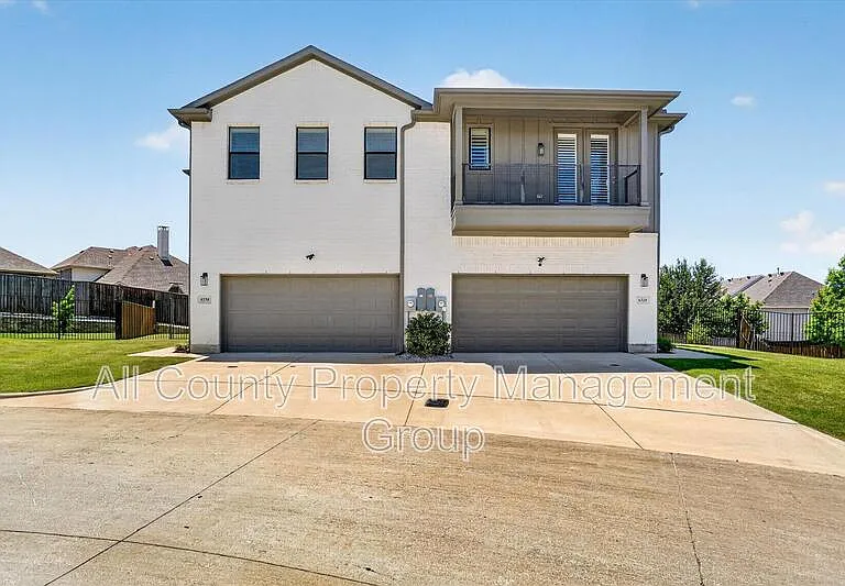 6330 Oakbend Cir — Photo 2