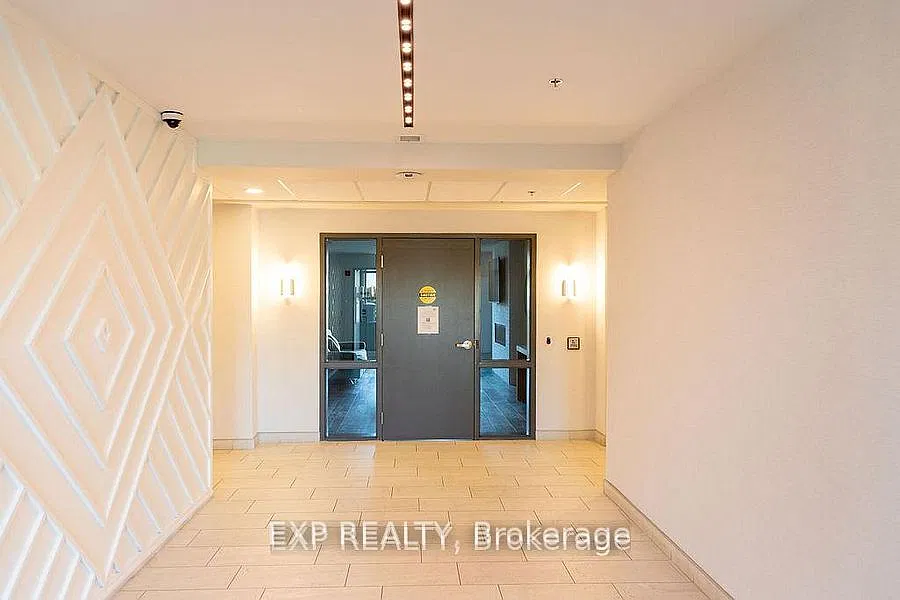 110 Fergus Ave — Photo 3