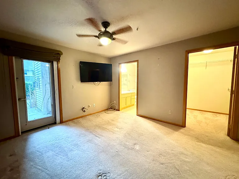 26325 Illinois Ave NE #B103 — Photo 10