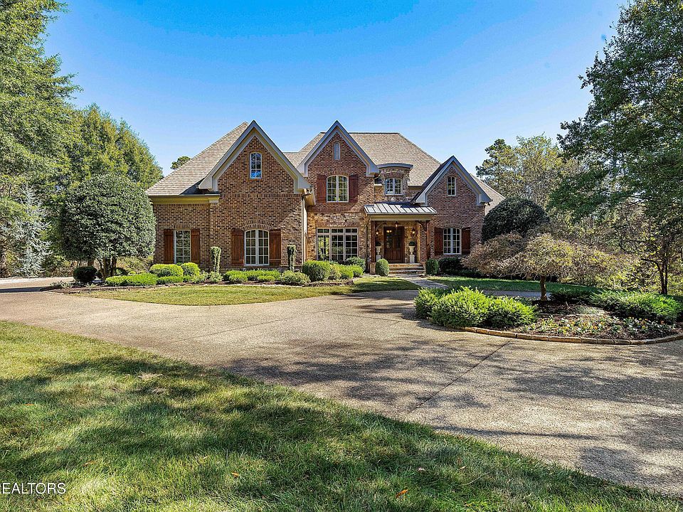 1st image of 1932 Oakleigh Way